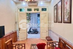 Bán nhà đường hoàng mai 4 tầng dân xây ô tô đỗ cửa lô góc