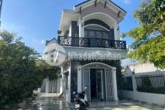 Bán biệt thự góc 2 mt xã long cang, cần đước 1 lầu 3pn 2wc dt 251m2 giá 5,2 tỷ