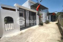 Bán nhà diên sơn mới xây rộng rãi ô tô tận nơi hẻm ấp tân sinh dân cư đông