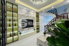 Bán nhà gần đền lừ hoàng mai, 5 tầng nội thất đẹp, ngõ thông rất gần đường ô tô.