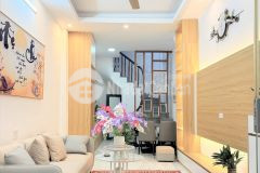 Bán nhà riêng ngõ 612 la thành, 2 thoáng, 33m 5 tầng, nhà đẹp ở ngay