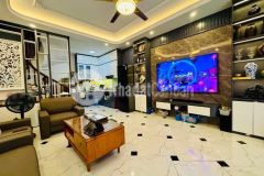 Bán nhà việt hưng, long biên 33m2, 5t chỉ 6,75 tỷ lô góc, ngõ vào thuận tiện