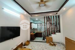 Bán nhà nguyễn văn cừ, long biên 32m2, 5t, chỉ 6,95 tỷ. hiếm có khó tìm.