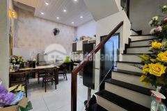 Diện tích lớn 80m2, bề ngang 5m, đường tô hiến thành, quận 10, giá 9 tỷ thương lượng