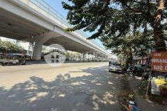 Bán nhà phạm văn đồng hà nội cạnh ciputra. dt 40m 4 tầng. lô góc 8.5 tỷ