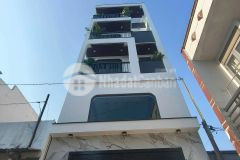 Nhà 5 tầng 4pn tặng full nội thất giá chỉ hơn 6 tỷ