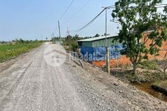 Bán đất view kênh đường xe ben xã bình đức dt 2000m2 200m2 thổ giá 1,7 tỷ