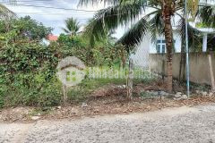 Bán đất diên lâm sau lưng uỷ ban cũ gần cầu phú cốc đường thông ô tô thoải mái