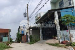 Bán đất thổ cư đường beton 4m xã đức hòa đông gần cổng chào tân đức dt 105m2 giá 1,3 tỷ