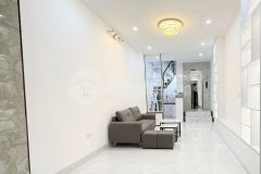 Bán nhà phố ngọc khánh ba đình 34m 5 tầng thang máy 10 tỷ