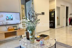 Cho thuê chcc vinhomes golden river 70m2 2pn chỉ 26trth. lh 0906322053 linh.