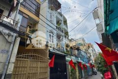 Bán gấp nhà hxh thông 207 đường 3 tháng 2, q.10, 4 tầng, dt 49.9m² chỉ 12.5 tỷ tl