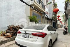 Cần bán nhà 649 bát khối dt60.5 m2 mt 4.1 6 tầng giá 10.35 tỷ lh em phi 0968837286