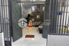 Bán nhà hẻm ba gác, đường số 16 nối dài, p. chánh hưng p.4, q.8 cũ.