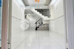 Bán nhanh nhà 2 lầu 4pn mặt tiền hẻm 3m bùi văn ba, quận 7