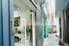 Nhà mới, hẻm 1.8m, bông sao, f5, q8, 3 tầng đúc, 37.0m2, 4.28 tỷ.