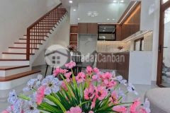 Nhà mới có sân đậu ô tô gần chợ vượt lũ phường 8 vĩnh long