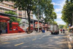 Chỉ 1 căn duy nhất ngang 5.1m mtkd ngay chợ rau lê văn thọ 122m2 4 lầu kd đỉnh giá 20 tỷ.