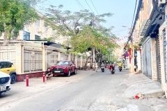 Bán nhà 2 lầu tặng dãy nhà trọ 417m2 hxh lâm văn bền quận 7 chỉ 70trm2