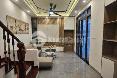 Mặt phố bồ đề 6 tầng 4 ngủ studio full nội thất xịn