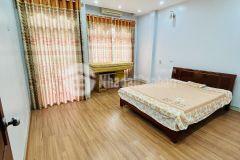 Bán nhà 3 tầng mặt đường đình ấm, khai quang, vĩnh yên. dt 90m2 4 ngủ