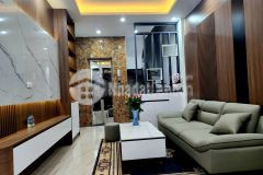 Bán nhà mới 6 tầng thang máy ô tô đỗ cửa, nội thất đẹp, gần phố định công giải phóng.