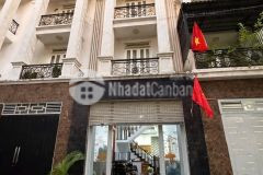 Nhà đẹp giá rẻ 4 tầng sang trọng mặt tiền oto đỗ cửa giá chỉ nhỉnh 5 tỷ.