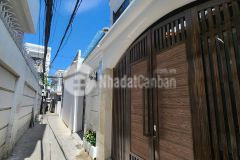 Nhà 03 tầng mới xây dựng, hẻm phan đình giót, trung tâm nha trang giá chỉ 4 tỷ.