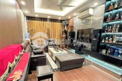 Bán nhà riêng đường la thành, ba đình, 32m 5 tầng thang máy, giá 9.8 tỷ