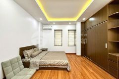 Phố chùa láng 33m2, 5 tầng đẹp lô góc, mặt tiền 4.2m nhỉnh 9 tỷ hiếm đống đa