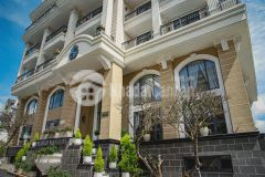 Bán khách sạn đẹp mới kinh doanh 40 phòng chỉ 140 tỷ, gần hồ xuân hương 500m