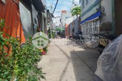 Mặt tiền đô đốc lộc nhà dài gần 30m dành cho khách biết khai thác 8ty9