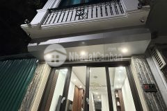 Ô tô đỗ cửa cách ô tô tránh 10m ngõ thông 6 tầng thang máy