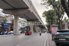 Nhà đẹp xuân thủy 40m2 kinh doanh gi cung thăng nhinh 15 ty