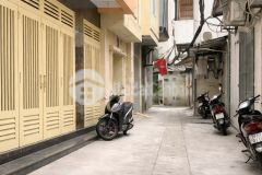 Nhà rộng 51m2 5 tầng 9tỷ9 nguyễn trãi thoáng trước sau s hiếm có ngõ thông