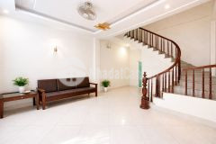 Nhà đầy nắng cự lộc. thoáng trước sau gần ô tô sát sân chơi. 33m2 8tỷ