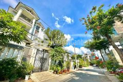 Nhà đẹp 4 tầng khu bên sông gigamall thủ đức ngang 5.2m sổ vuông a4 chỉ 11.2 tỷ