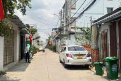 Cần bán căn hộ giá rẻ 2 tầng mặt tiền đường 8m ngay chợ hạt điều q12 giá chỉ nhỉnh 2 tỷ.