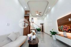 Nhà đẹp ở liền 1 lầu 2pn full nội thất hẻm 3m huỳnh tấn phát, quận 7