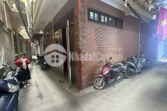 Nhà quận tây hồ, hà nội giá 12 tỷ gần chợ bưởi phù hợp làm chung cư mini. mật tiền 5,8 m