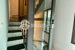 Chủ ngộp cắt lỗ 1tỷ5 sát phố ở luôn thang máy ngõ thông kinh doanh