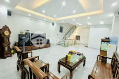 Rẻ nhất việt hưng thông số vàng 2 thoáng ô tô vào nhà 50m x 13.8 tỷ