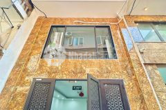 Dòng tiền 70trtháng ngõ thông ô tô đỗ cửa thang máy sát phố 12 phòng khép kín