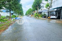 Cg bá.n nền đẹp đường d26 kdc hồng loan 6a, p. cái răng, tp. cần thơ. dt 80m2, giá 3.3 tỷ