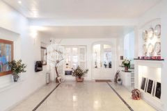 Nhà đẹp ngõ ngọc thuỵ, giá 11 tỷ, 43m2x5t, 2 thoáng, ở luôn