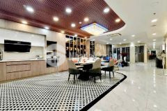 Đỉnh kd chdv 93pn 8lhầm ngang 10m 600m2 mtkd ngay âu cơ gần đh văn hiến tn 550tr 135 tỷ.