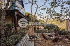 Căn villa mặt tiền hoàng hoa thám đà lạt view đồi thông