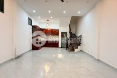 Bán nhà đại la hai bà trưng, lô góc 3 mặt thoáng, mặt tiền rộng, gần phố, 5 tầng x 40m2.