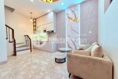 Ngõ thông tứ tung nhà đẹp long lanh full nội thất cao cấp