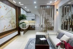 Trung tâm quận hai bà trưng, nhà mới 5 tầng nội thất đẹp, ngõ thông gần đường ô tô.
